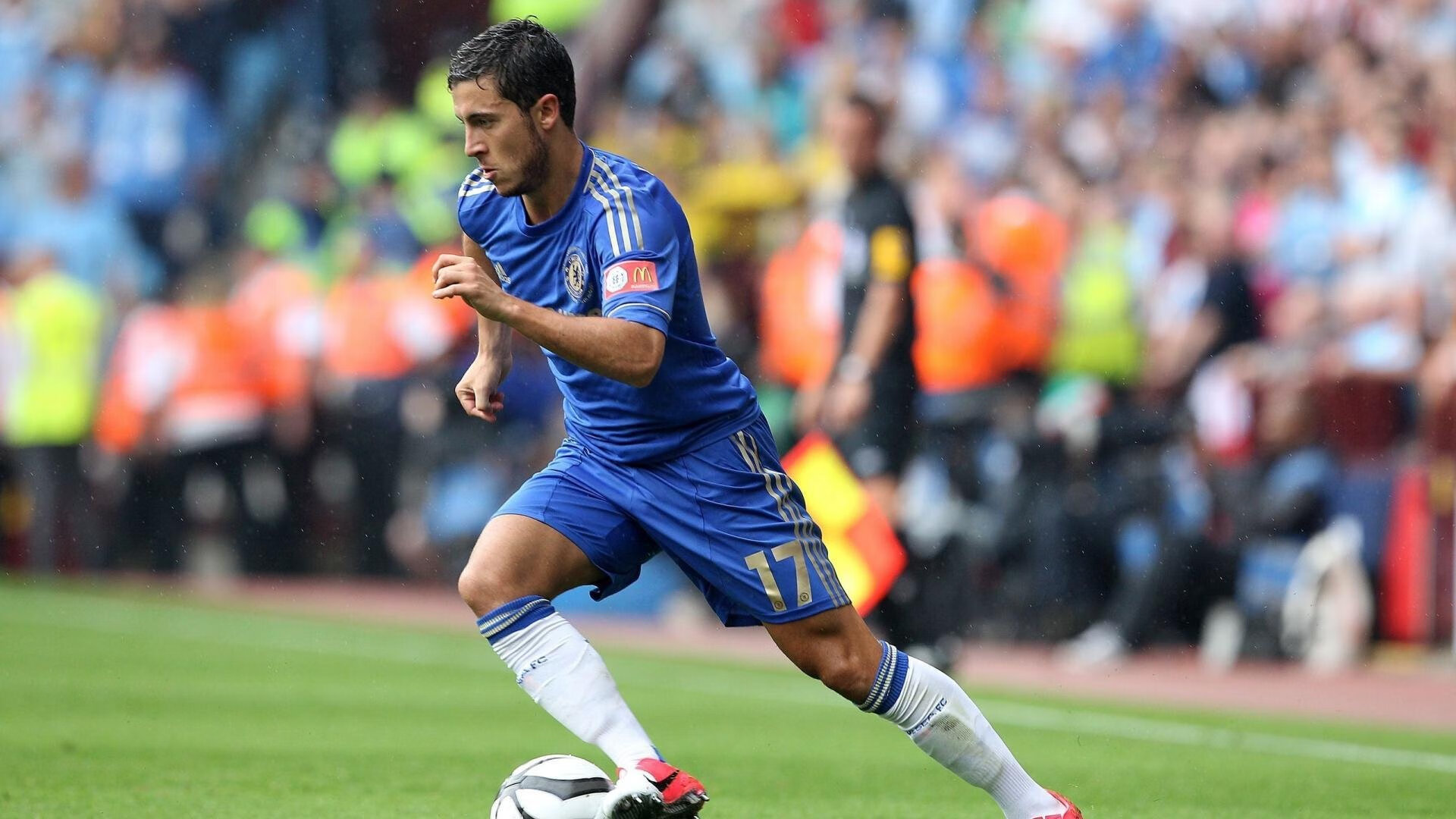 切尔西边路突破犀利,进攻火力全开,切尔西边路球员